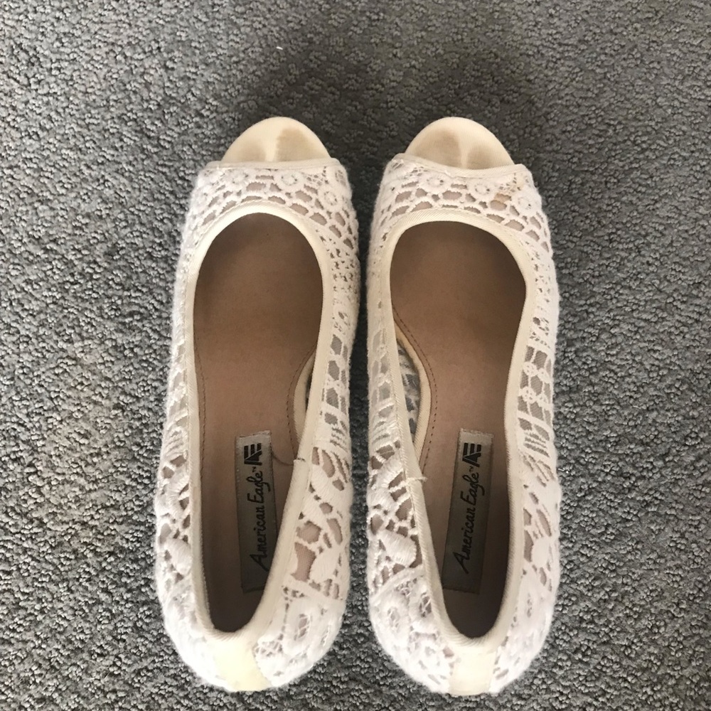 American Eagle Wedge cream 8